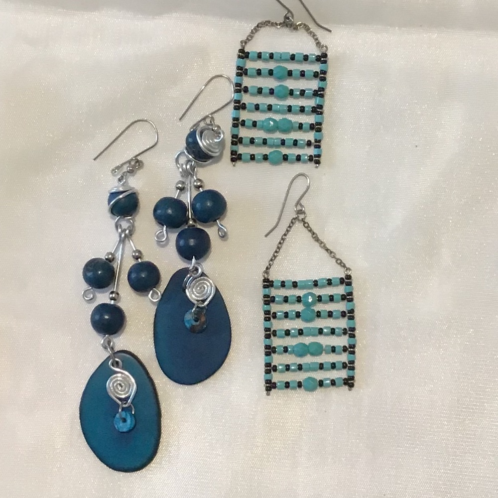 Blue earrings 2 pair